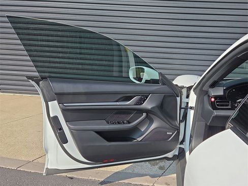 Certified 2024 Porsche Taycan 4S image 6