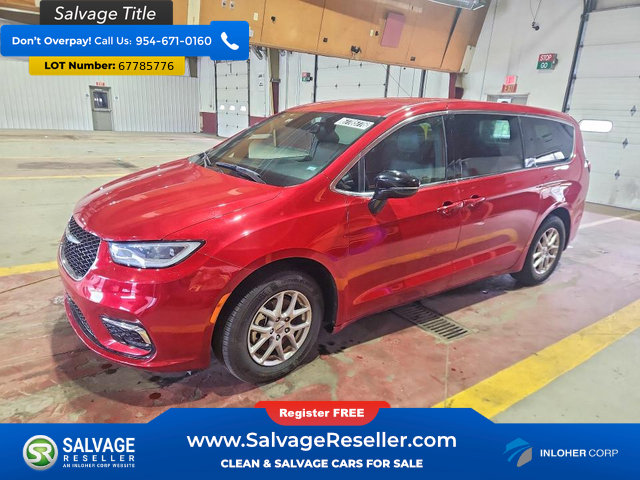Used 2025 Chrysler Pacifica Select FWD image 1