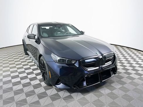 Used 2025 BMW M5 AWD/4WD image 2