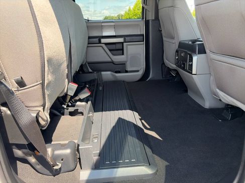 Used 2020 Ford F250 XLT w/ XLT Premium Package AWD/4WD image 40