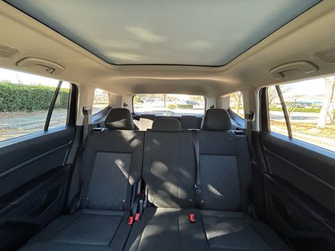 Used 2018 Volkswagen Atlas Launch Edition image 31