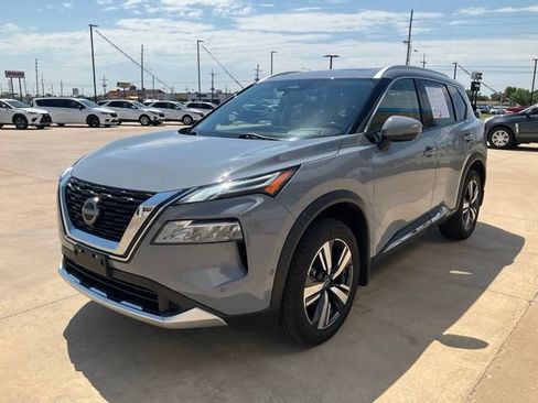 Used 2023 Nissan Rogue Platinum w/ Platinum Premium Package AWD/4WD image 42