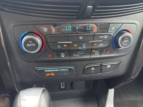 Used 2017 Ford Escape Titanium AWD/4WD image 24