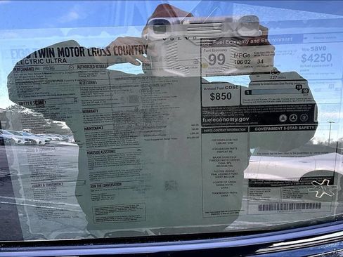 New 2026 Volvo EX30 Cross Country Ultra w/ Protection Package AWD/4WD image 14