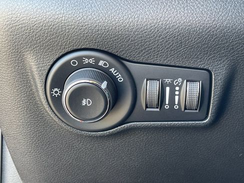 New 2026 Jeep Compass Latitude image 29