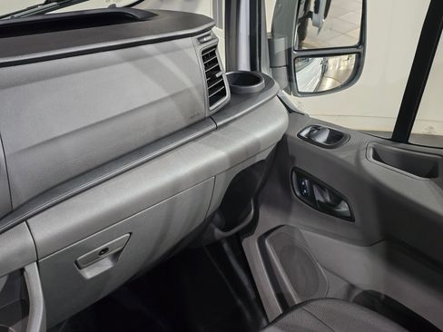New 2026 Ford Transit 250 148 Medium Roof RWD image 16