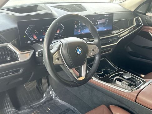 Used 2024 BMW X7 xDrive40i w/ Premium Package AWD/4WD image 13