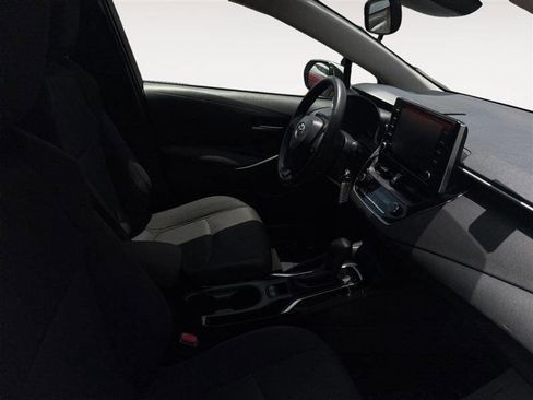 Used 2021 Toyota Corolla LE image 15
