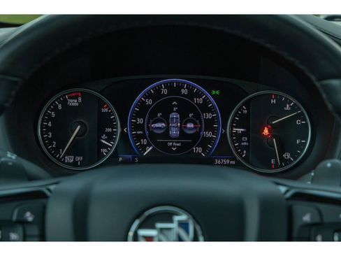 Used 2022 Buick Enclave Avenir w/ Avenir Technology Package image 24