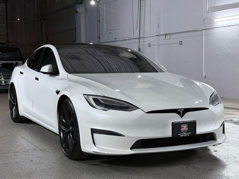 Used 2021 Tesla Model S Plaid image 3