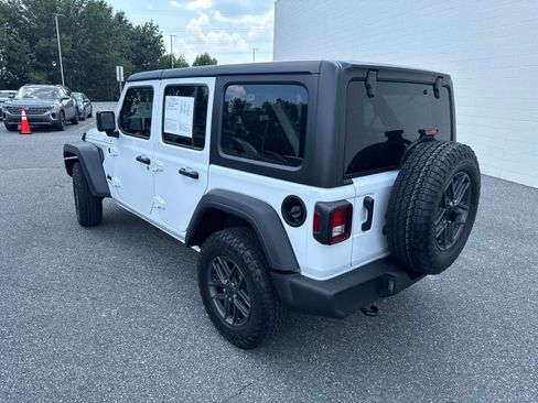 Used 2024 Jeep Wrangler Unlimited Sport AWD/4WD image 5