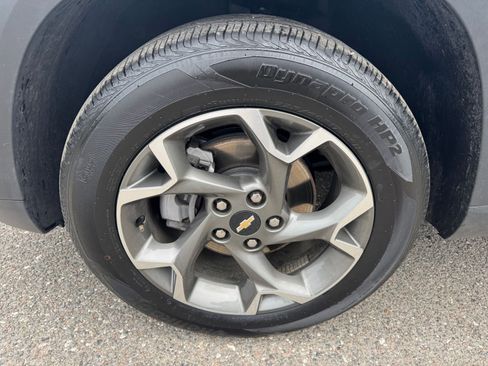 Used 2025 Chevrolet Trax LT image 29