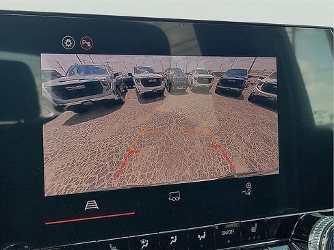 New 2025 GMC Canyon Elevation w/ Convenience Package image 18