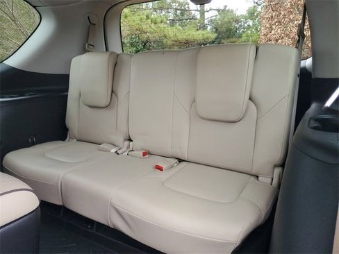 Used 2021 Nissan Armada Platinum w/ Captain's Chairs Package image 9