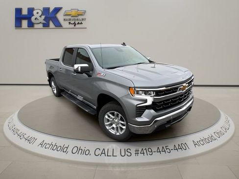 New 2026 Chevrolet Silverado 1500 LT w/ Z71 Off-Road Package AWD/4WD image 1