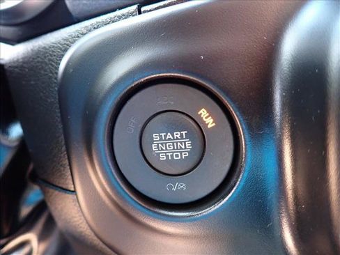 Used 2022 Jeep Gladiator Mojave w/ Cold Weather Group AWD/4WD image 23