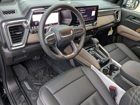 New 2026 GMC Canyon Denali w/ LPO, Denali Black Edition image 12