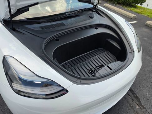 Used 2022 Tesla Model 3 Long Range AWD/4WD image 43