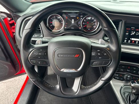 Used 2022 Dodge Challenger GT AWD/4WD image 14