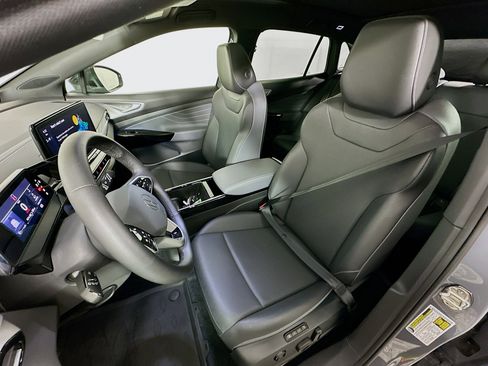 Used 2023 Volkswagen ID.4 S RWD image 13