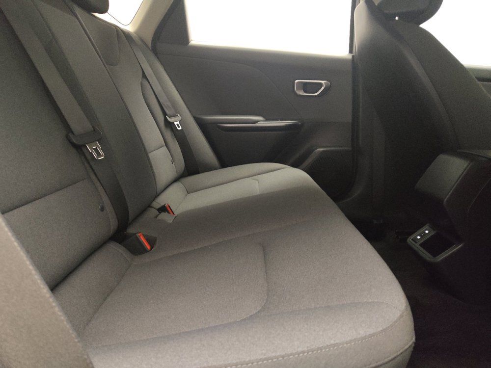 Used 2025 Kia K4 FWD image 19