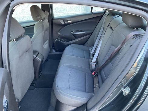 Used 2017 Chevrolet Cruze LT image 26