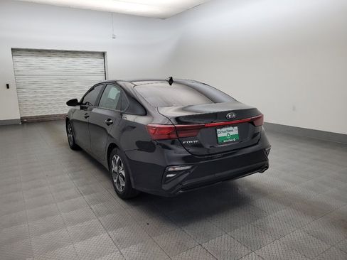 Used 2019 Kia Forte LXS FWD image 5