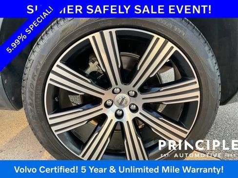 Certified 2025 Volvo XC90 T8 Ultra w/ Protection Package Premier AWD/4WD image 13
