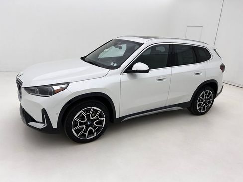 New 2026 BMW X1 xDrive28i w/ Convenience Package image 2