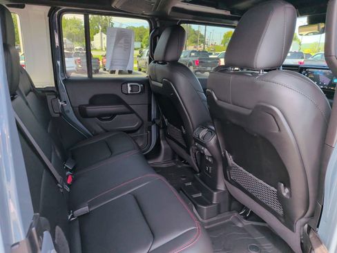 Used 2026 Jeep Wrangler Unlimited Rubicon 392 w/ Quick Order Package 27X Moab AWD/4WD image 17