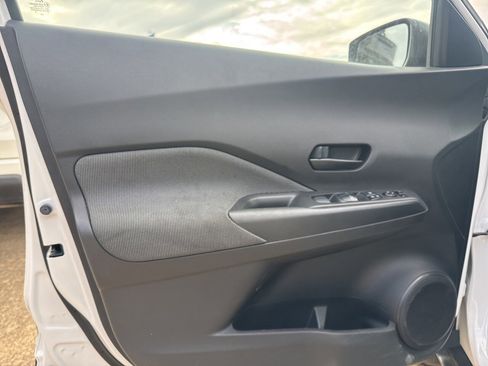 Certified 2019 Nissan Kicks S w/ Exterior Electronics Package image 25