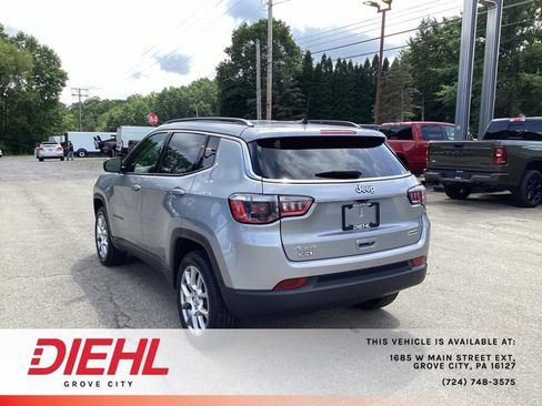 Used 2022 Jeep Compass Latitude AWD/4WD image 5