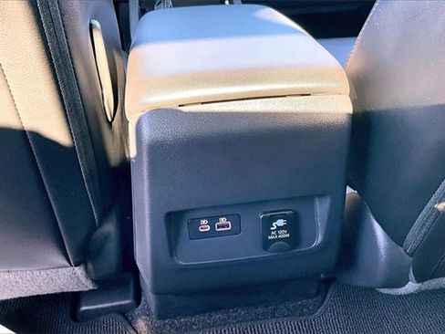 Certified 2024 Nissan Frontier SL image 24