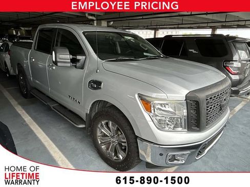 Used 2017 Nissan Titan SV AWD/4WD image 1