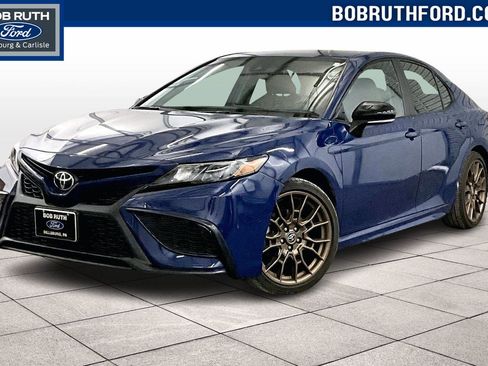 Used 2023 Toyota Camry SE image 1