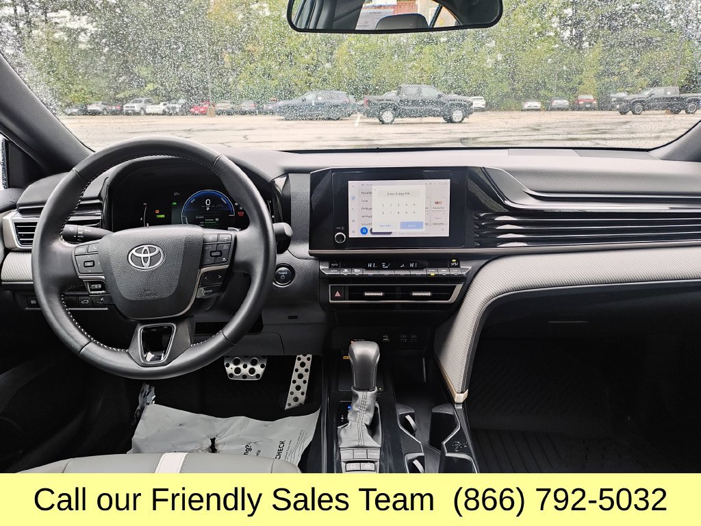 Certified 2025 Toyota Camry SE FWD image 13