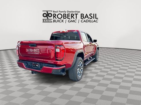 Used 2024 GMC Canyon AT4 w/ Technology Package AWD/4WD image 8