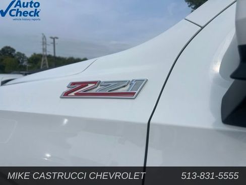Used 2023 Chevrolet Tahoe Z71 w/ Luxury Package AWD/4WD image 6
