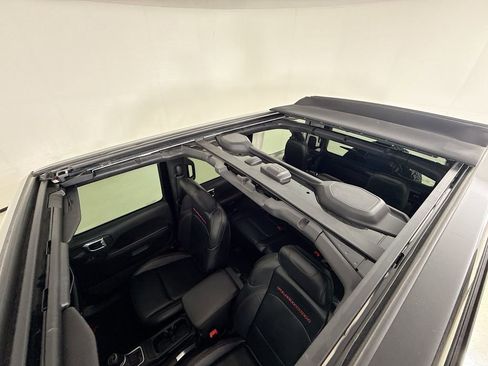 Used 2021 Jeep Wrangler Unlimited Rubicon image 26