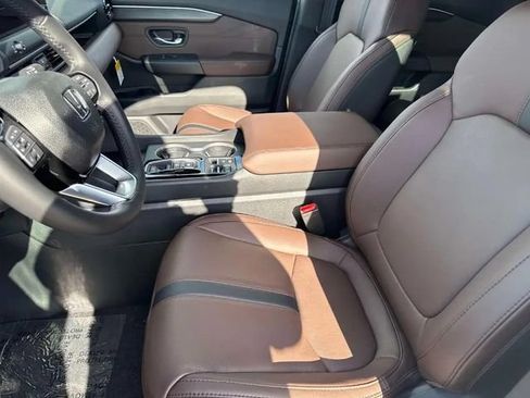 New 2026 Honda Pilot Touring image 17
