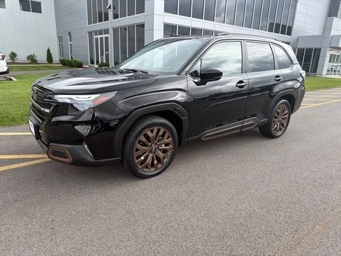 Used 2025 Subaru Forester Sport AWD/4WD image 1