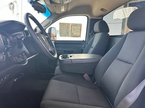 Used 2010 Chevrolet Silverado 3500 LT w/ Interior Plus Package AWD/4WD image 26