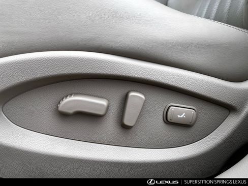 Used 2016 INFINITI QX50 AWD w/ Deluxe Touring Package image 18