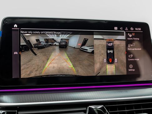 Used 2023 BMW M550i xDrive w/ Executive Package image 26