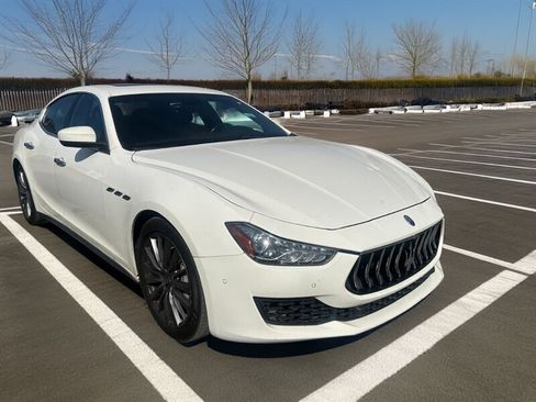 Used 2020 Maserati Ghibli RWD image 24