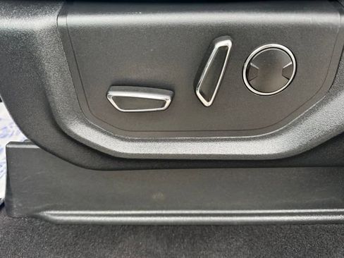 Used 2019 Ford F250 Lariat w/ Lariat Ultimate Package AWD/4WD image 10