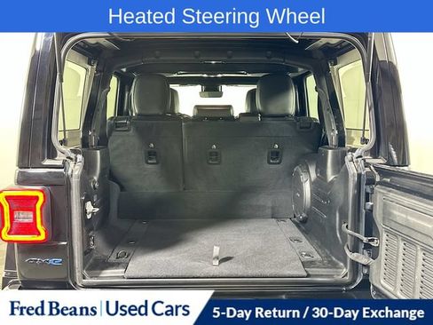 Used 2021 Jeep Wrangler Unlimited Sahara AWD/4WD image 33