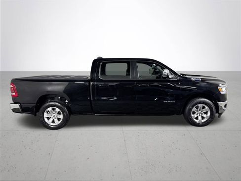 Used 2023 RAM 1500 Laramie AWD/4WD image 5