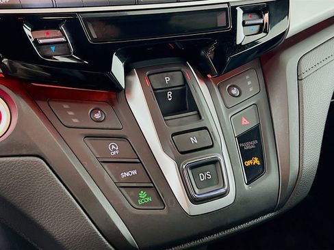 Used 2025 Honda Odyssey Sport-L image 15