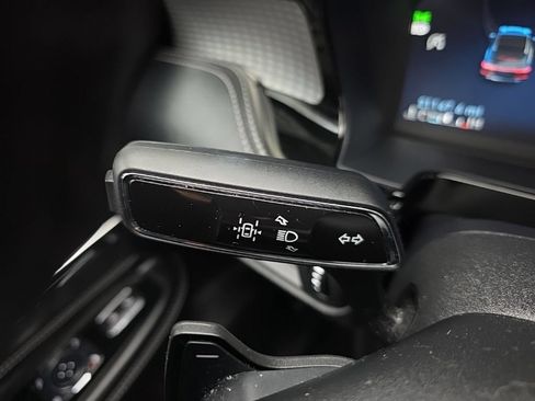 Used 2023 Lincoln Corsair AWD w/ Equipment Group 101A image 27